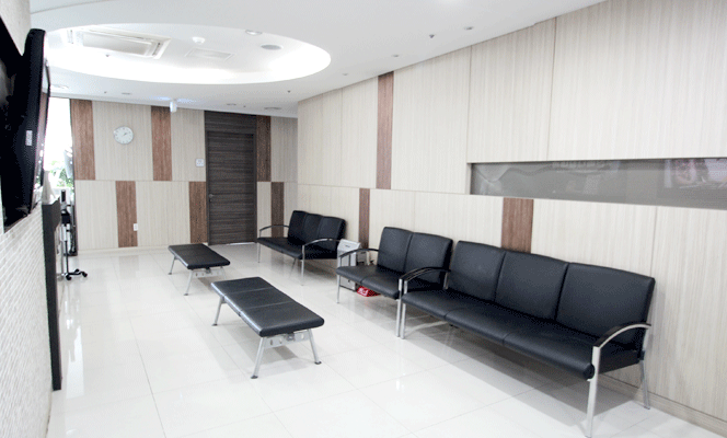 부산메디칼내과 대기실